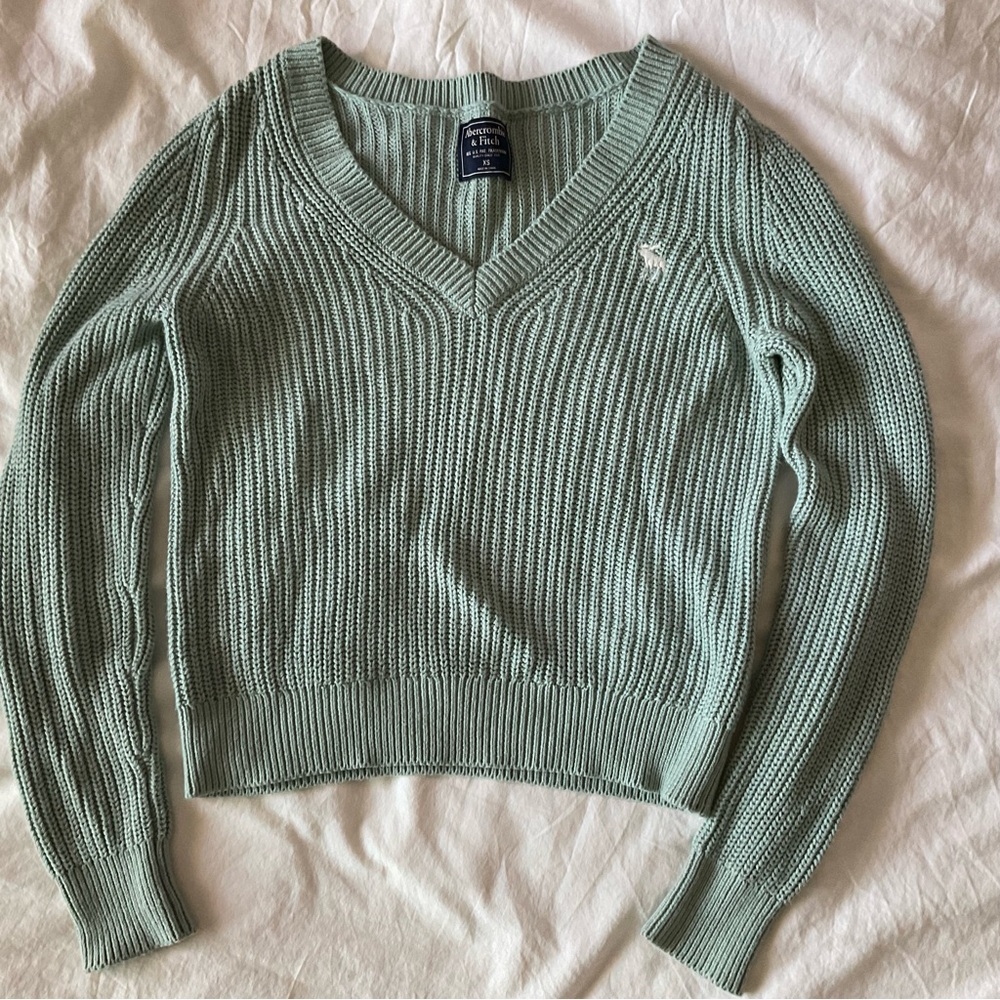 Abercrombie & Fitch Mint Green V-neck Sweater